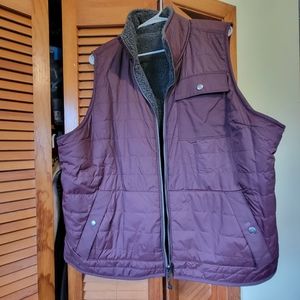 Reversible vest